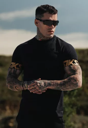 Siksilk Black Dynamic T-Shirt - Méret: L