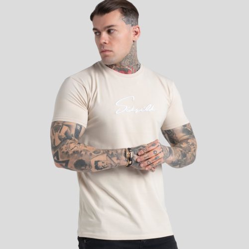 SIKSILK Stone Embroidered Script Muscle Fit T-Shirt - bézs póló - Méret: XS