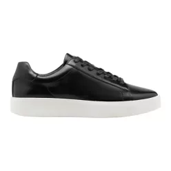 Low-Top Sneaker 