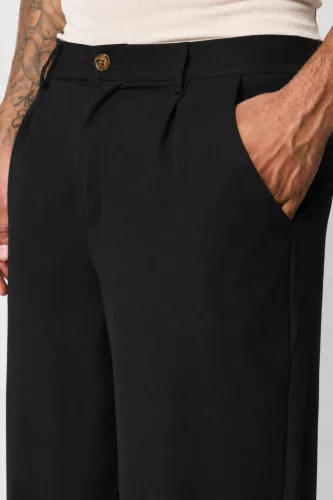 Form Relaxed Chino