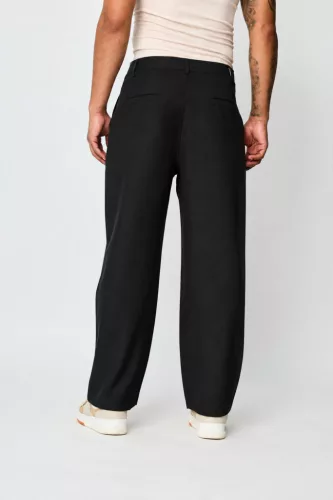 Form Relaxed Chino